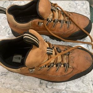 Women Hiking Boots (The North Face )